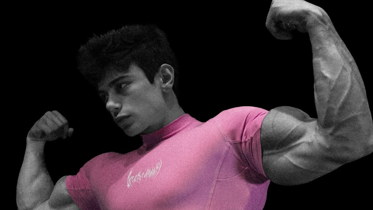Short Sleeve Outfits for Men in 2026 The BreatheDivinity Dark Streetwear Guide